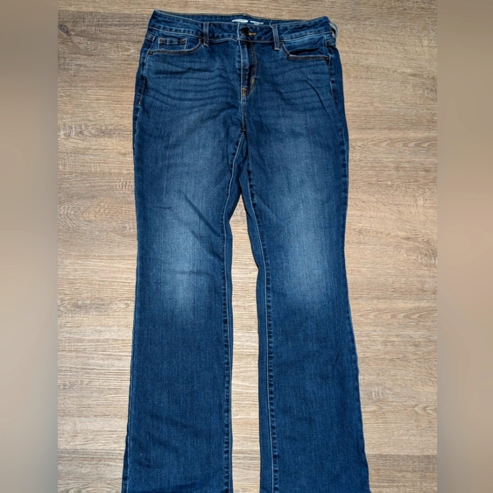 Boot cut jeans